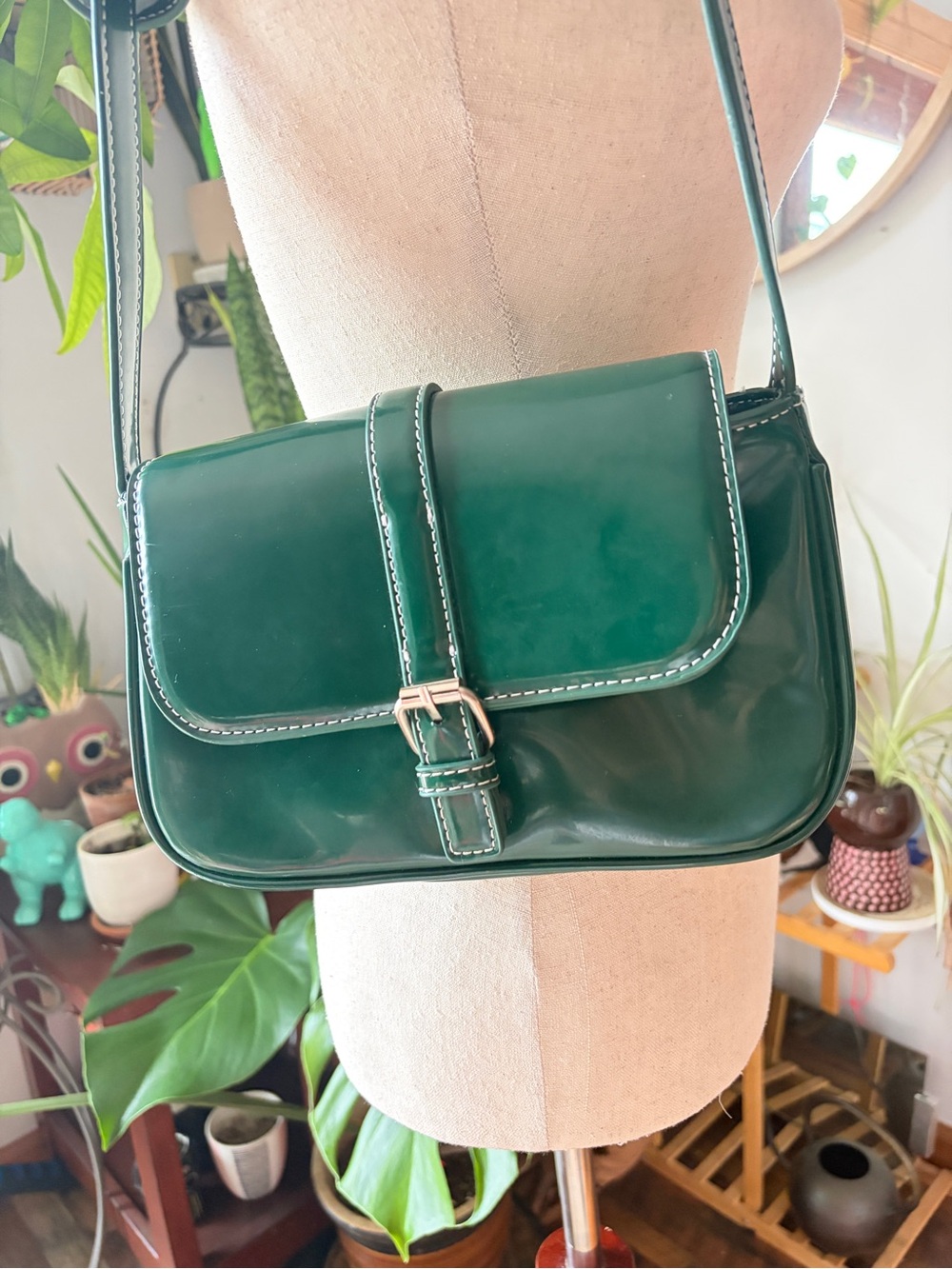Urban Outfitters Green Indie Shiny Faux Leather Y2K Shoulder Bagette Preppy - Picture 2 of 6